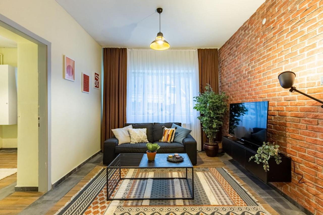 Charming Flat Near Trendy Attractions In Cihangir *