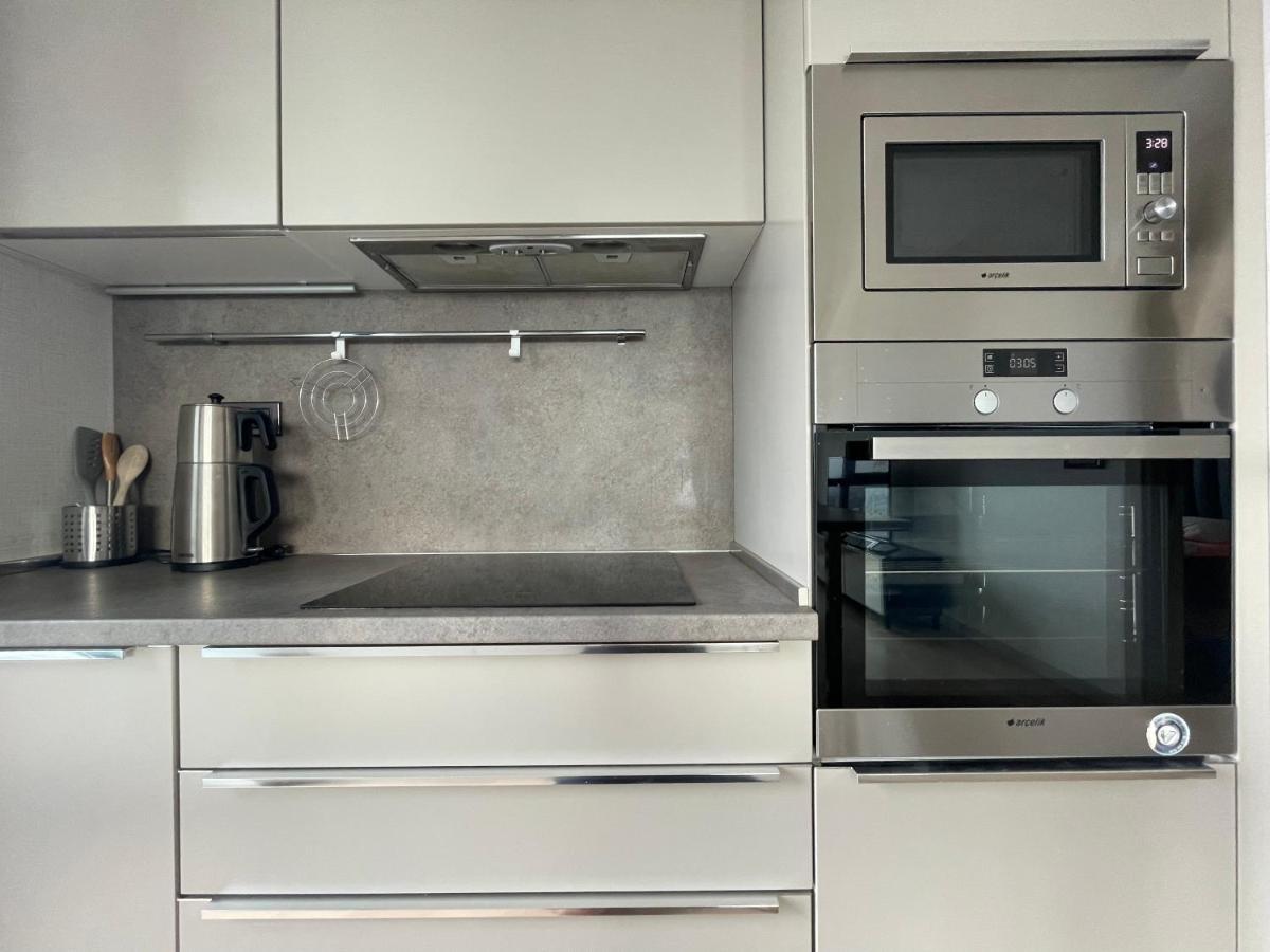 Antasya 1+1 With Pool And High Floor Apartment *