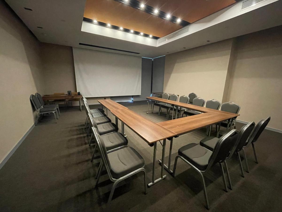 Antasya 1+1 With Pool And High Floor Apartment *