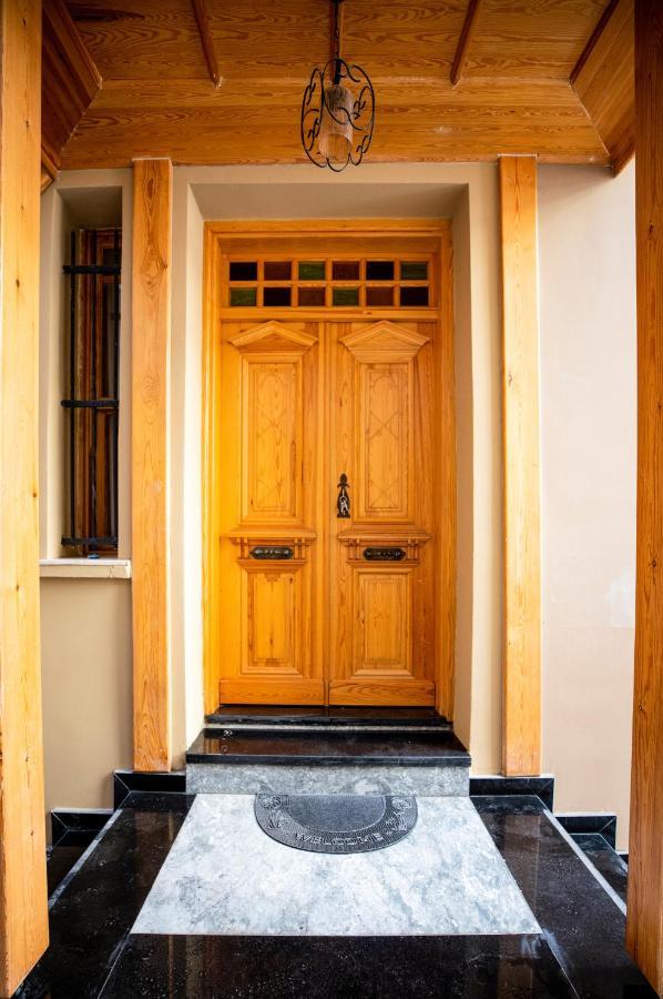 Cosa Zeyrek- At The Heart Of Holiday home