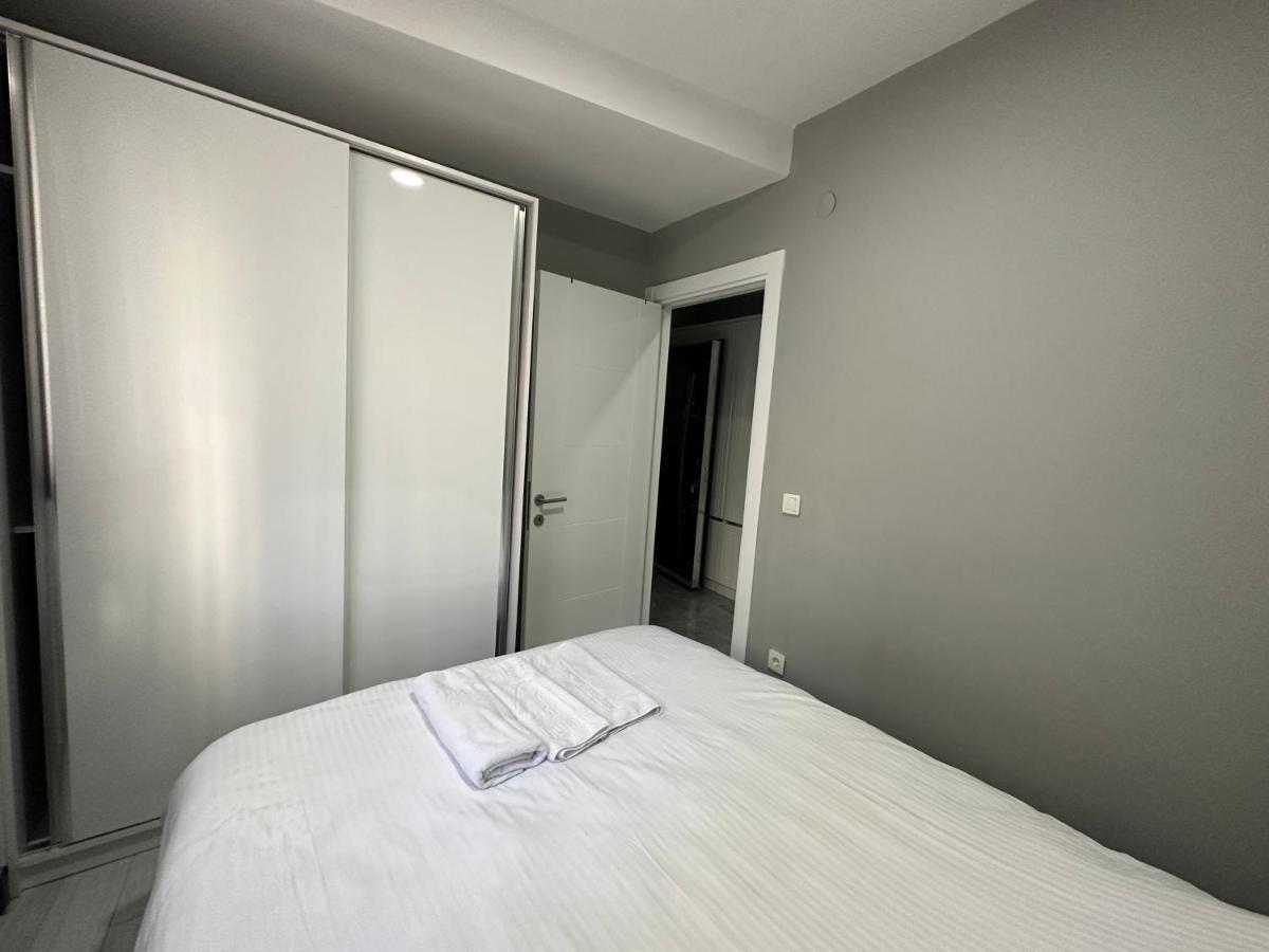 Rose Apartment