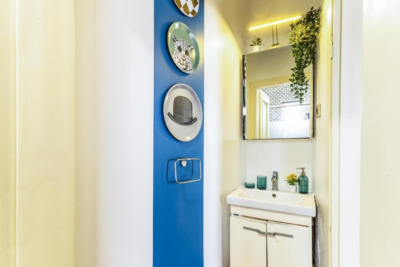 Unique Flat W Balcony 5 Min To Istiklal Street Istanbul