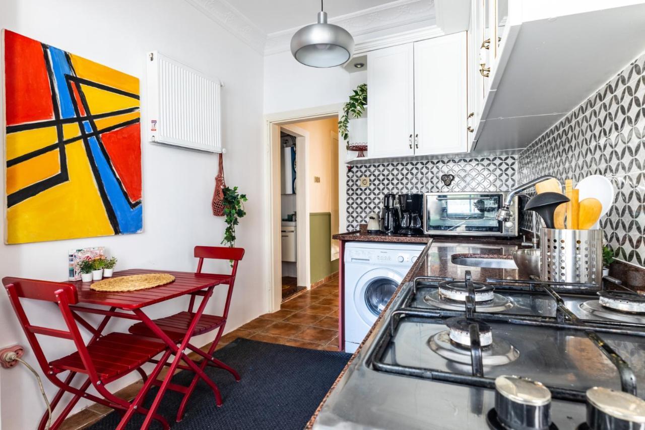Unique Flat W Balcony 5 Min To Istiklal Street *