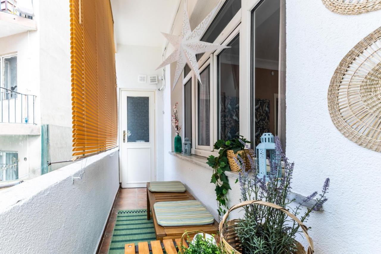 Unique Flat W Balcony 5 Min To Istiklal Street Apartment
