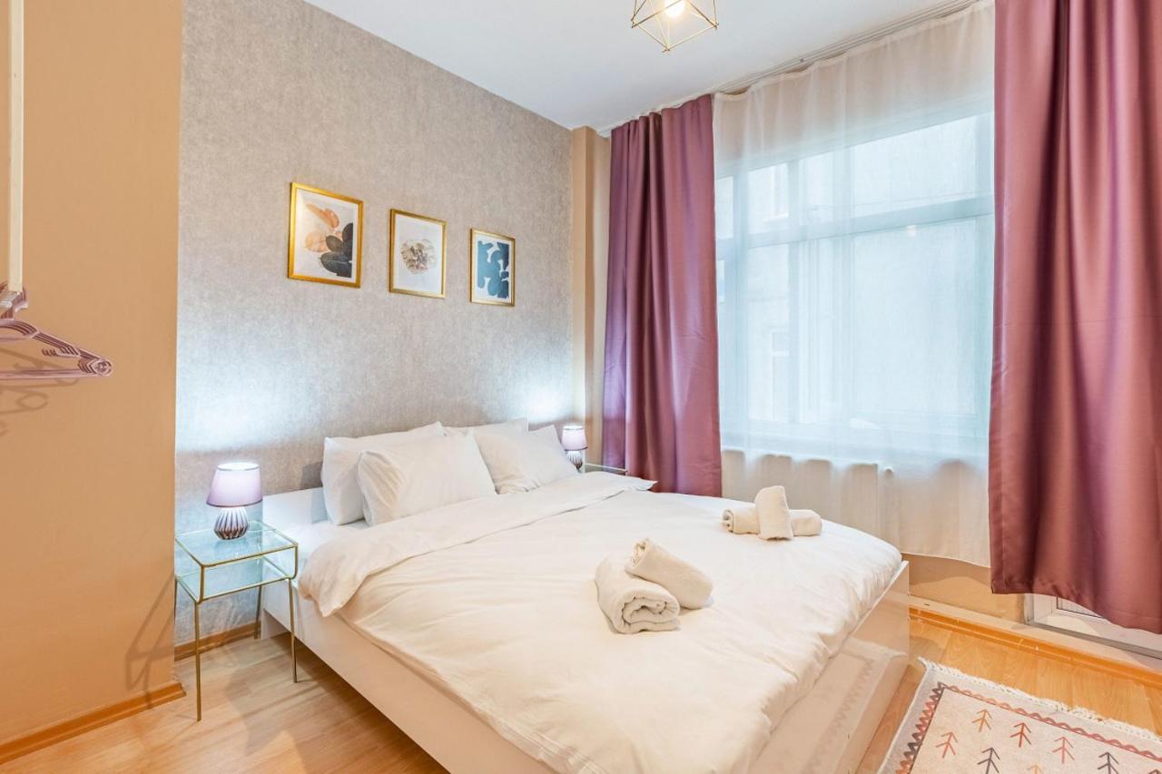 Modern In Fatih Near Historical Landmarks Daire *