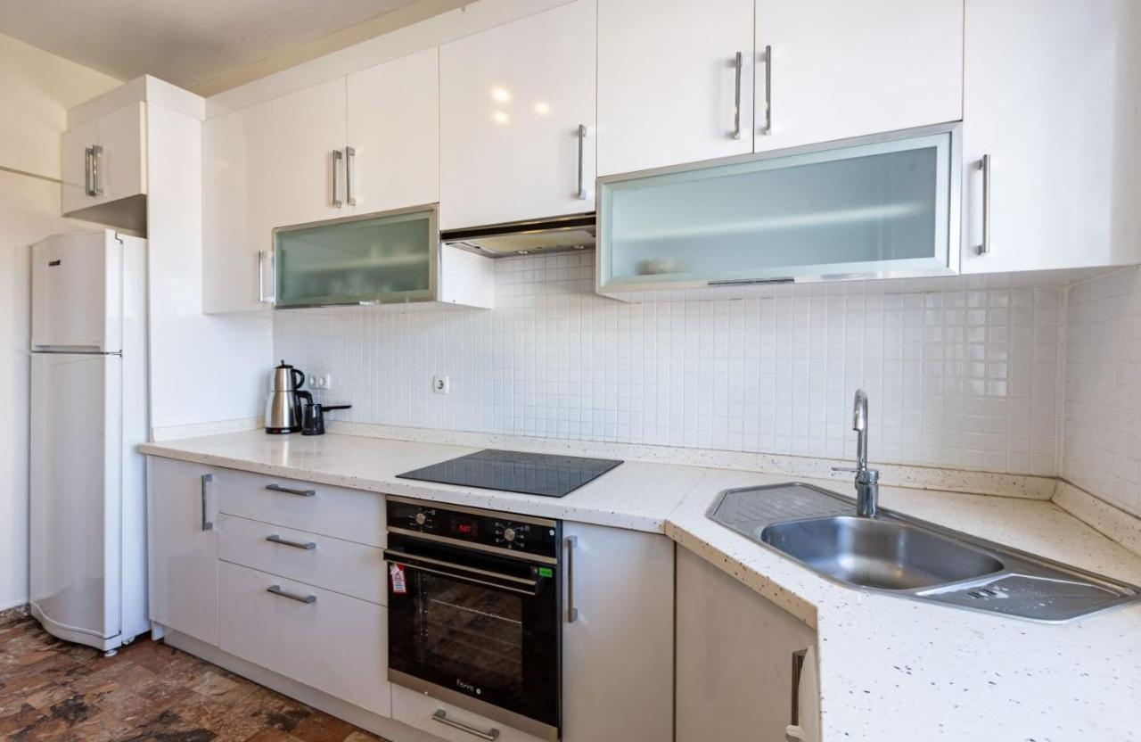 Lovely Flat With Great Location In Sisli