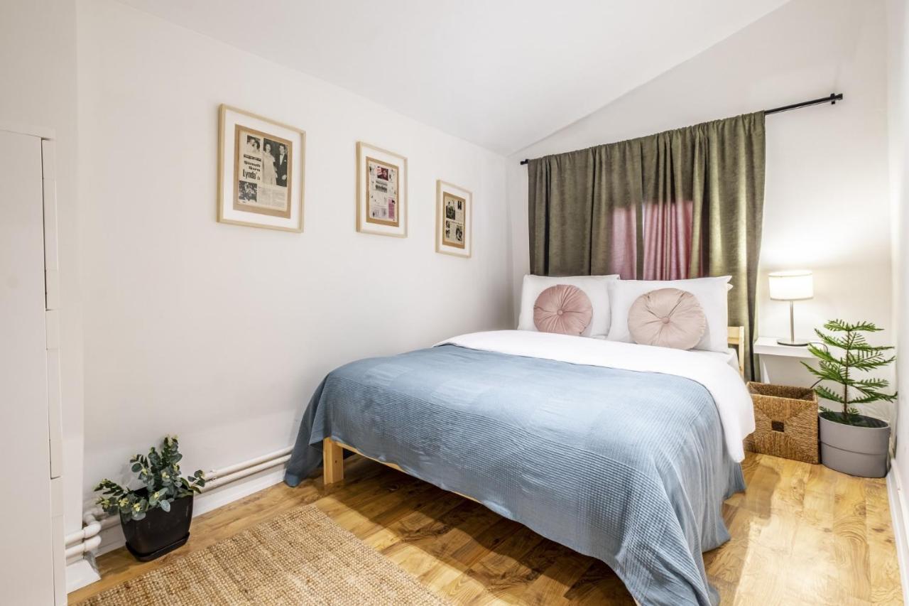 Lovely Flat With Terrace On Istiklal Street Daire *