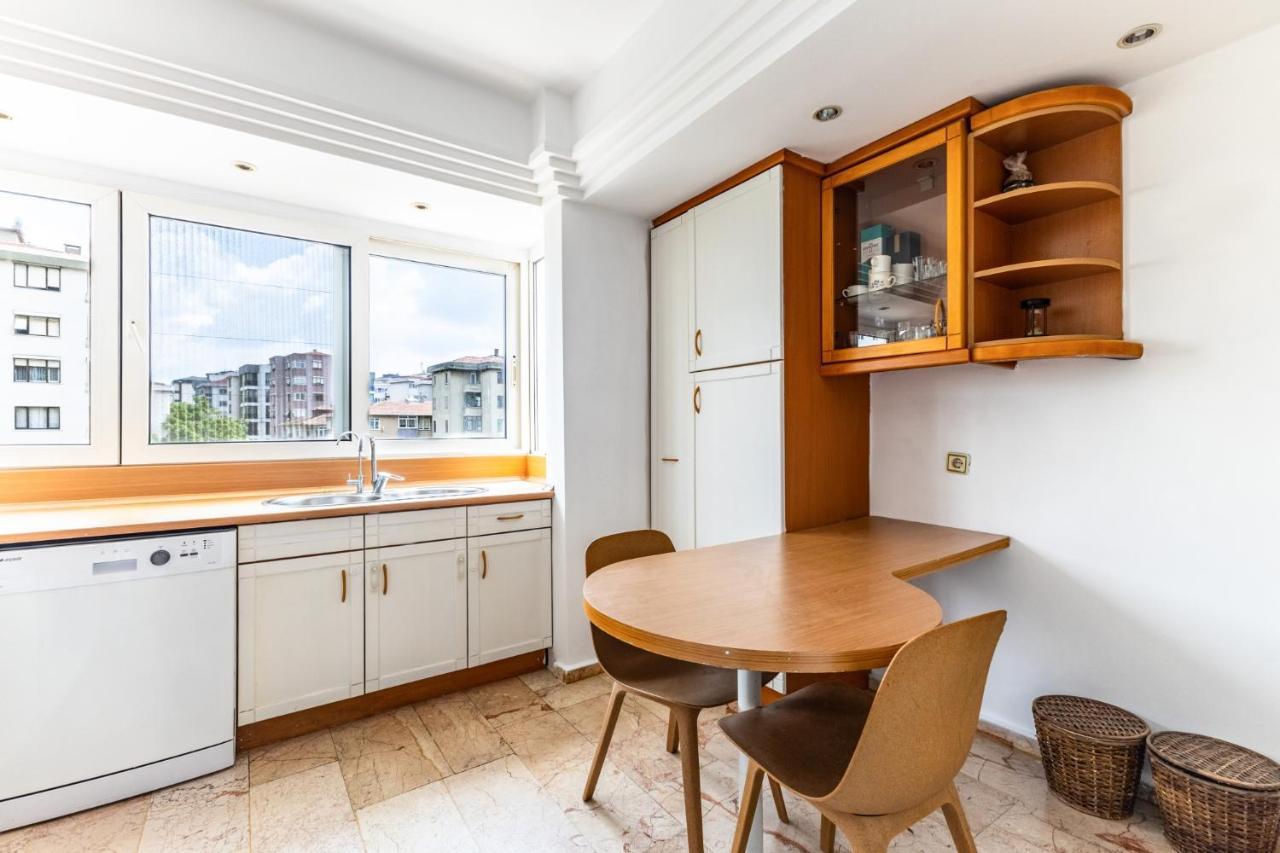 Flat W Balcony 10 Min To Toy Museum And Marmaray