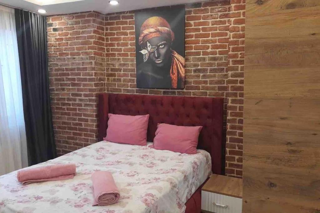 Cozy Place In Heart Of Taksim Apartment
