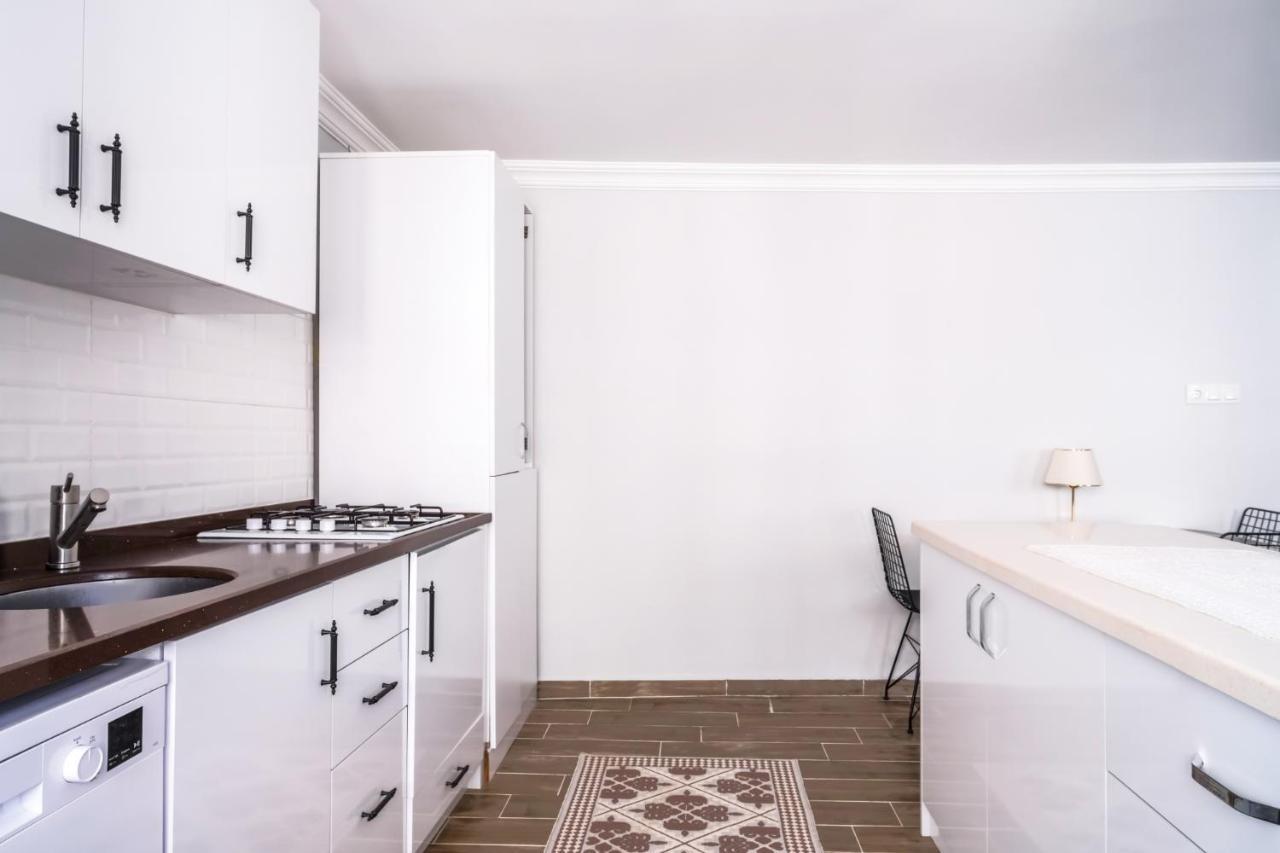 Flat W Balcony 10 Min To Uskudar Coast Apartment *