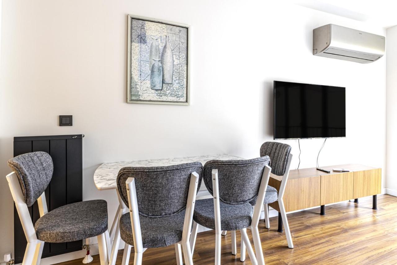 Modern Living In Nisantasi Citys Mall Daire *