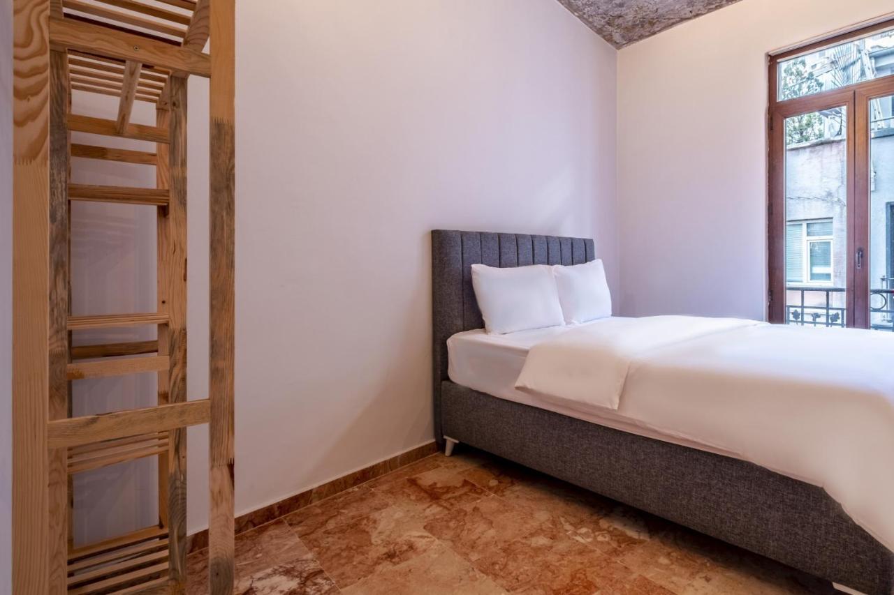 Dreamy Flat With Excellent Location In Beyoglu Apartment