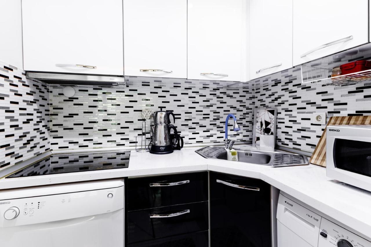Convenient Flat 15 Min To Bagdat Avenue * Istanbul