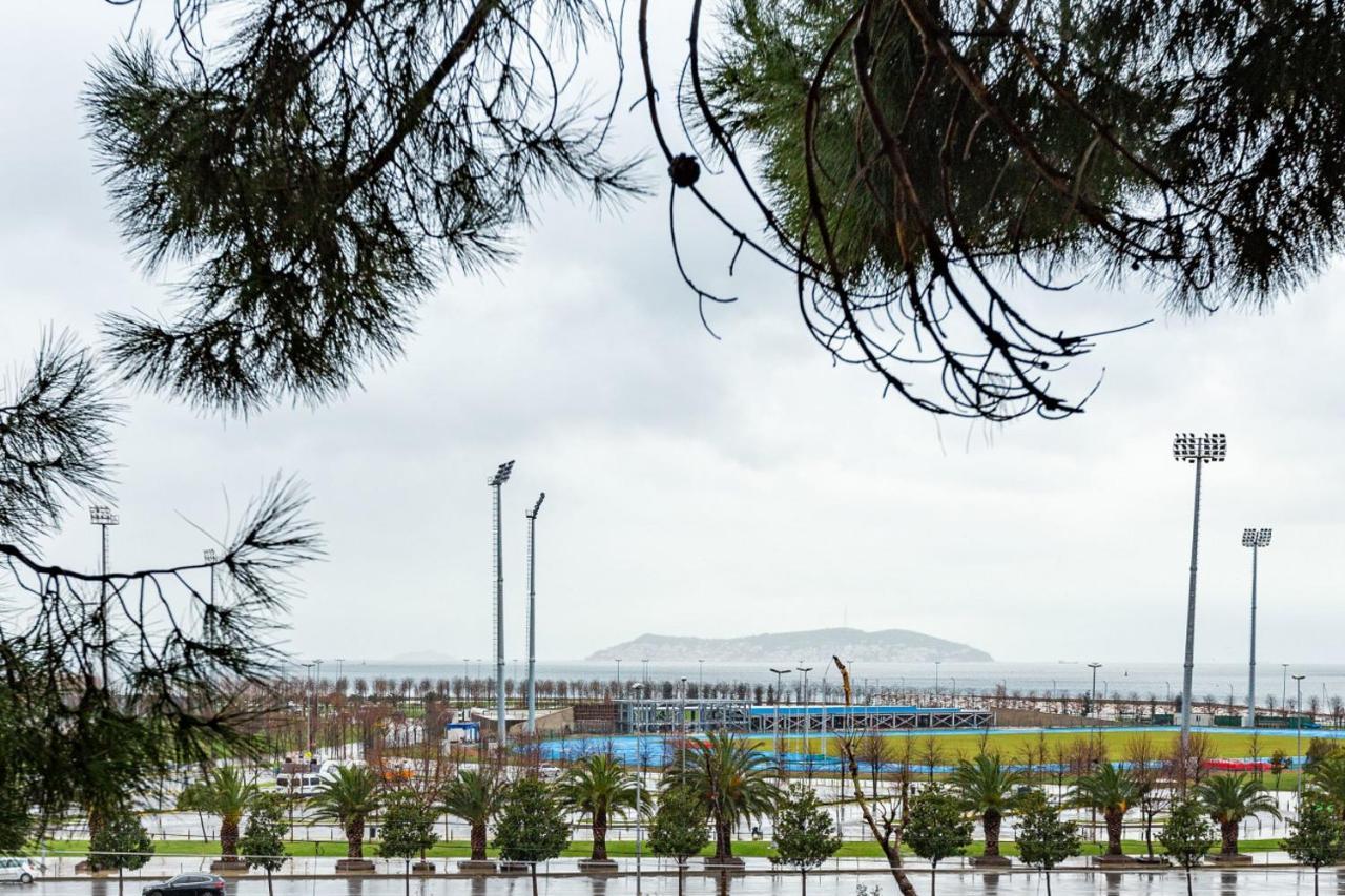 Unique House With Tree Inside Near Sea In Maltepe * Istanbul