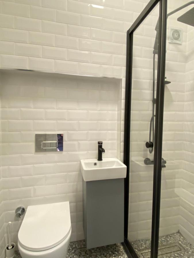 Luxury Flat In Taksim Square Apartment