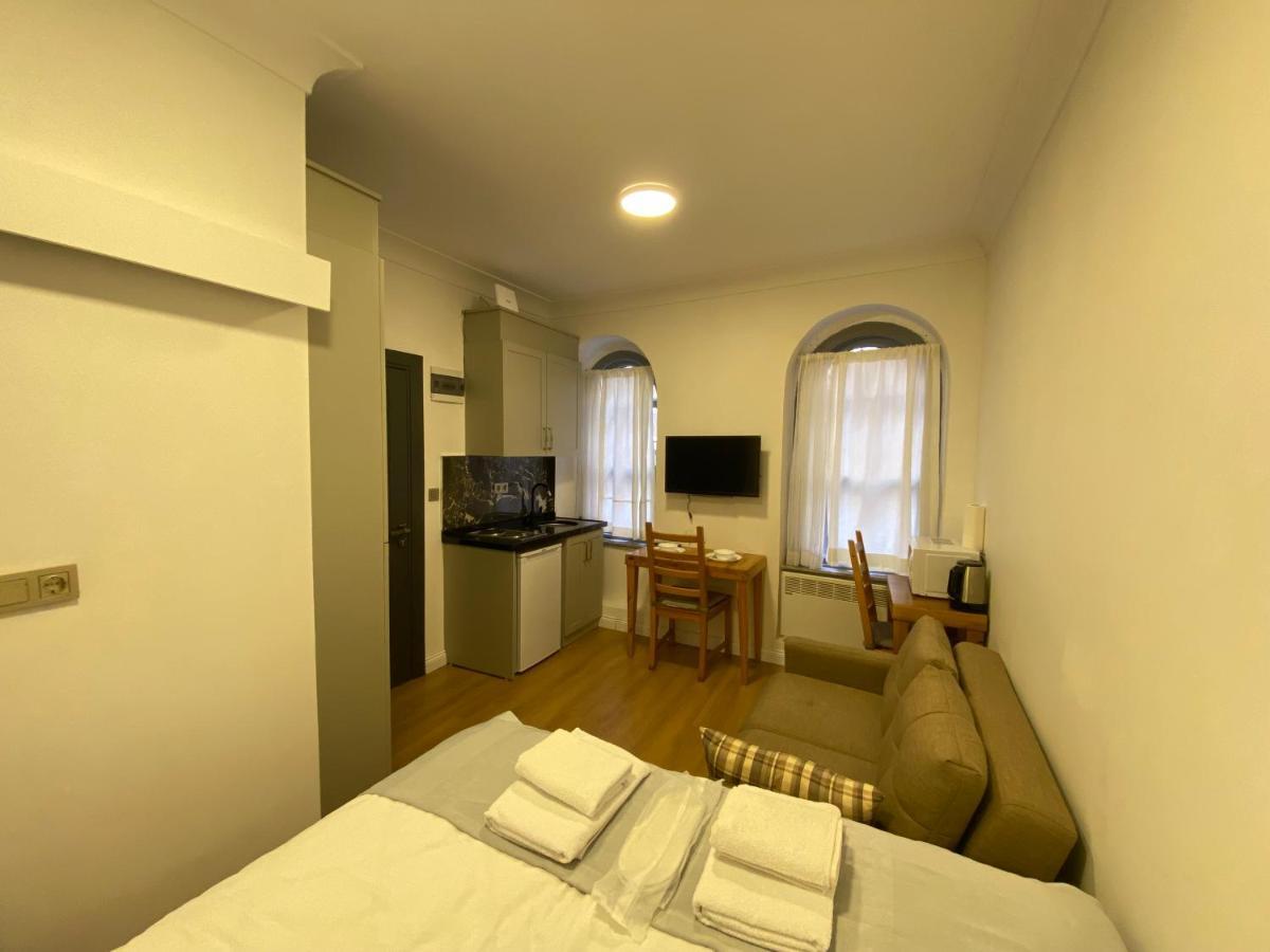 Luxury Flat In Taksim Square Apartment
