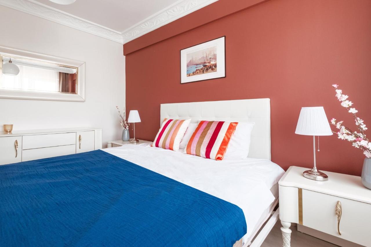 Sea View Flat W Balcony 5 Min To Dolmabahce Palace Apartment Istanbul