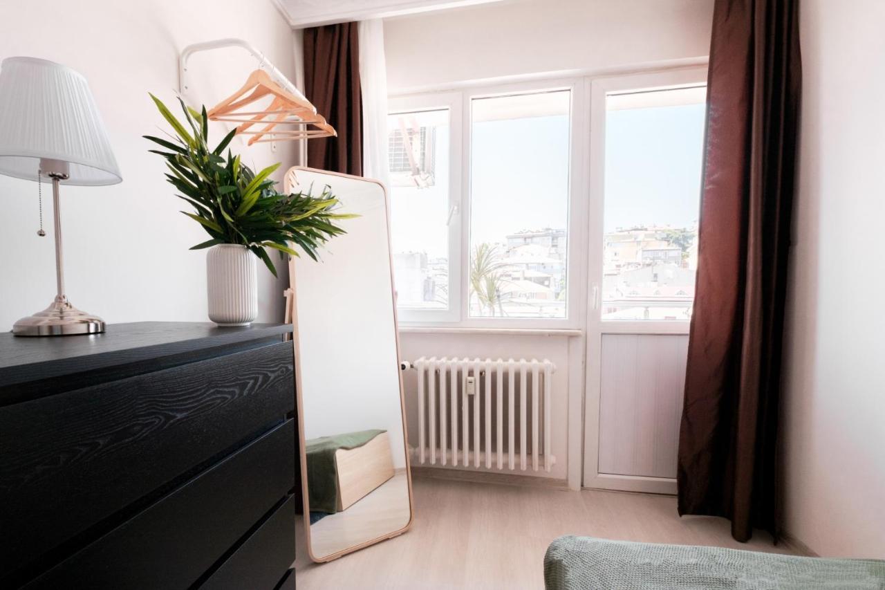 Sea View Flat W Balcony 5 Min To Dolmabahce Palace *