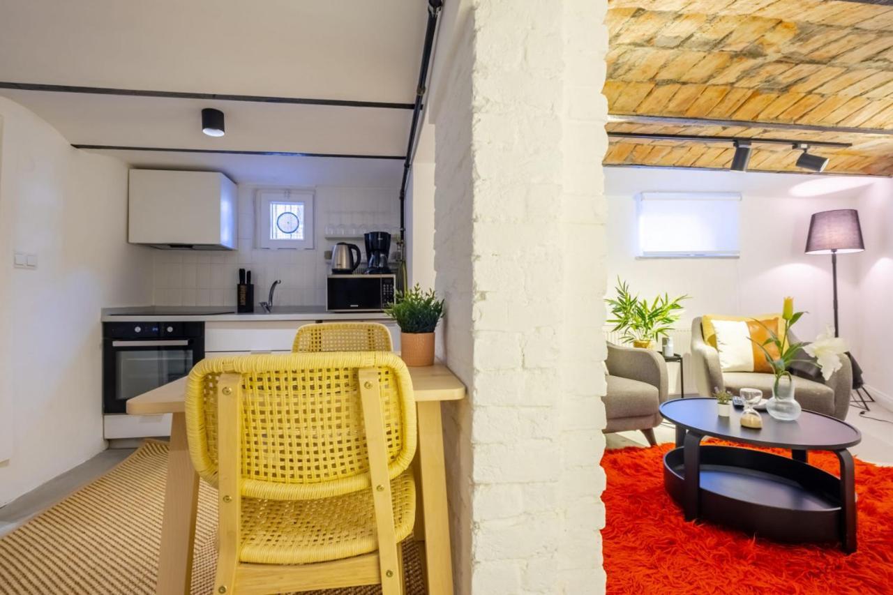 Vibrant Flat 5 Minutes Walk To Istiklal In Beyoglu Apartment