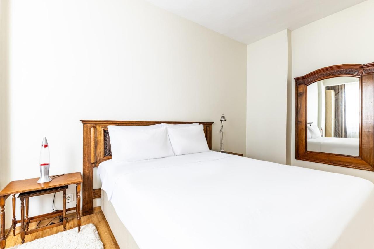 Apartment Elegant Flat W Terrace 15 Min To Galata Tower Istanbul