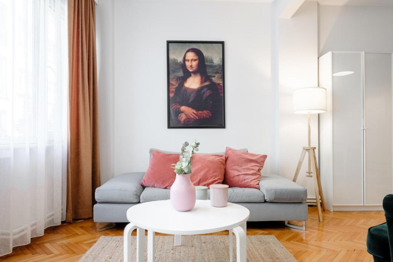 Gorgeous With Location In Sisli
