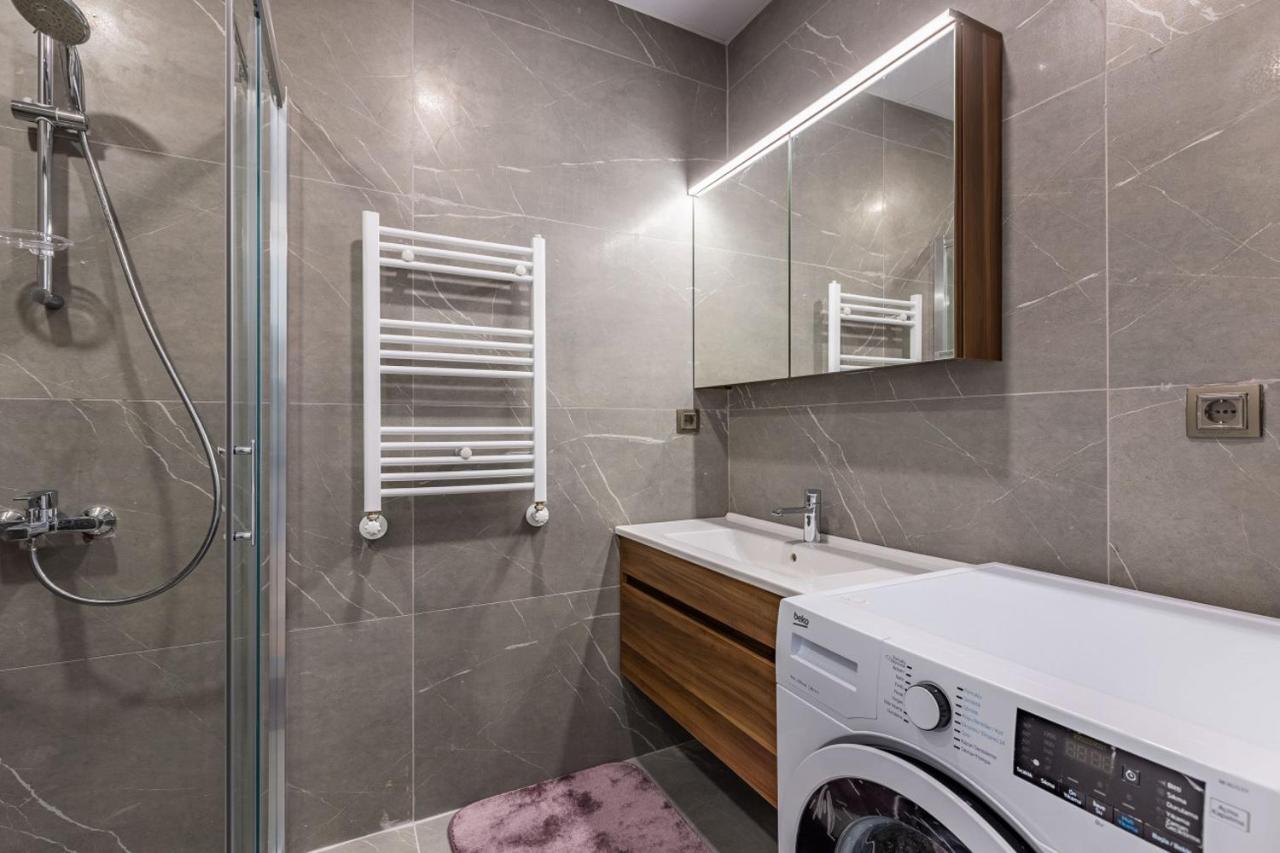 Modern With Fantastic City View In Kadikoy Istanbul