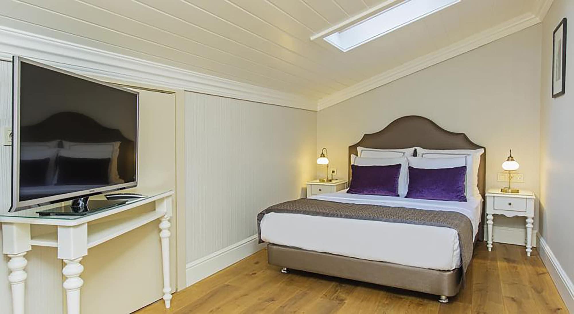 Meroddi Galata Mansion Hotel 3*