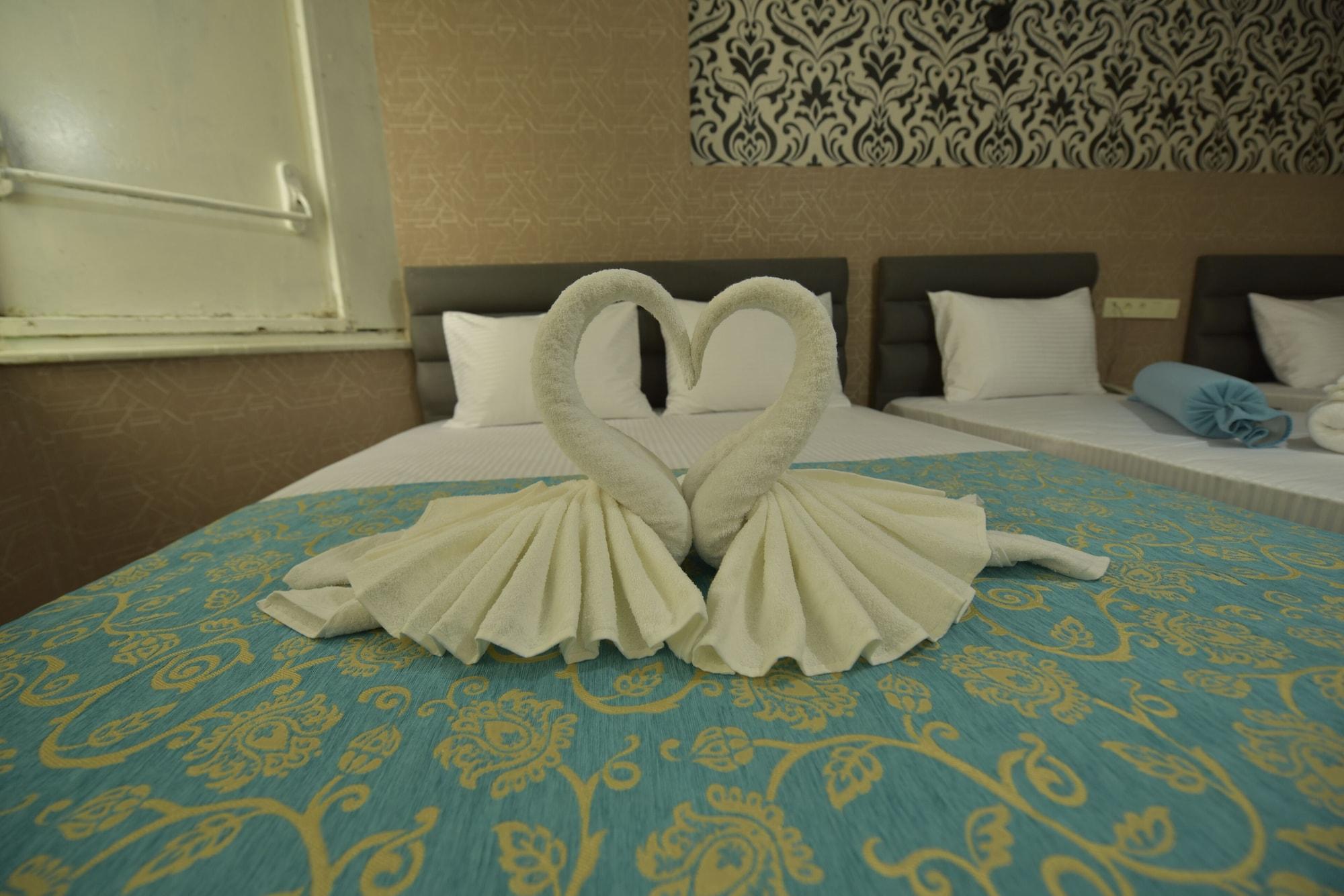 The Luxx Boutique