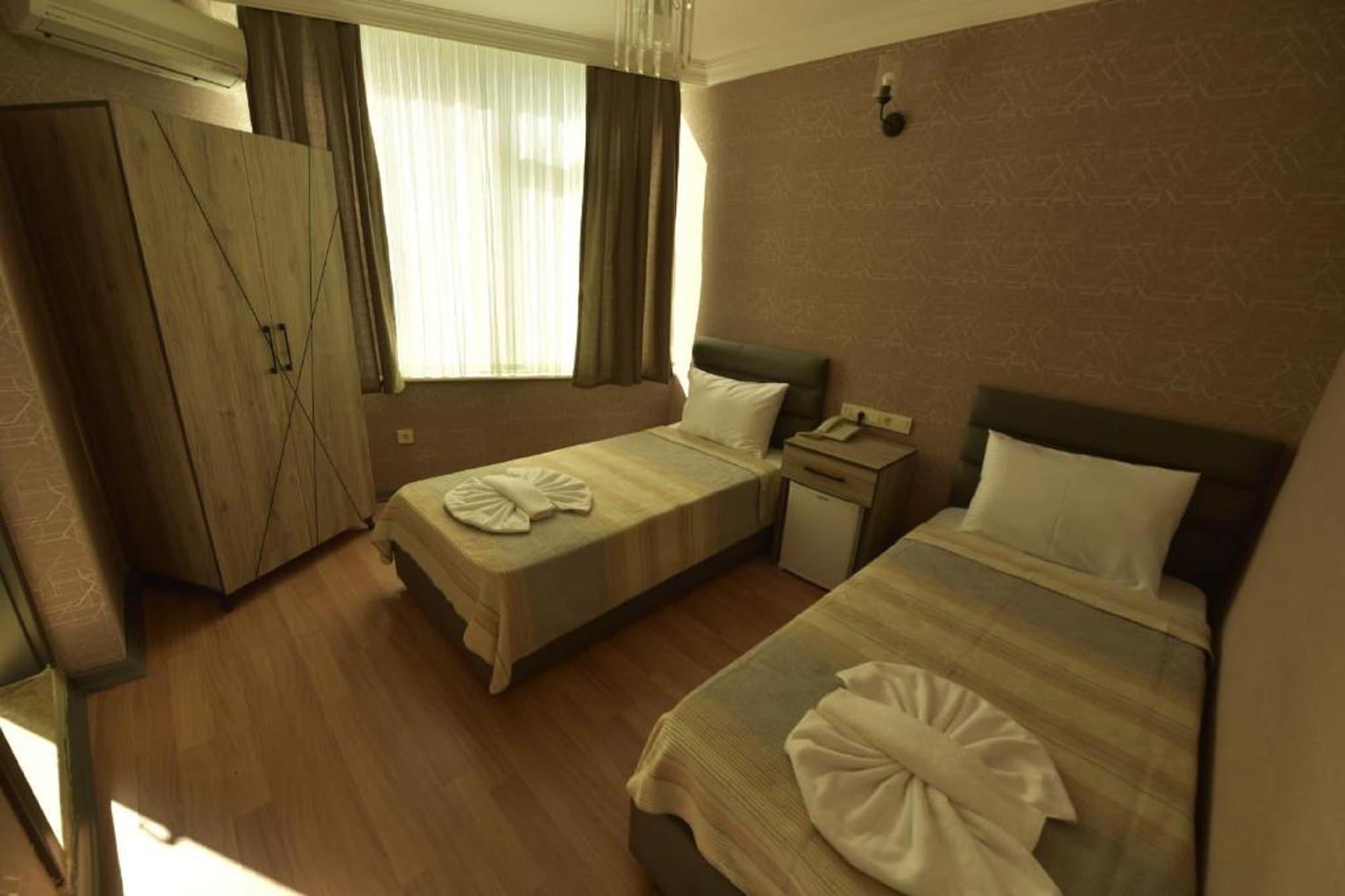 The Luxx Boutique Hotel 3*