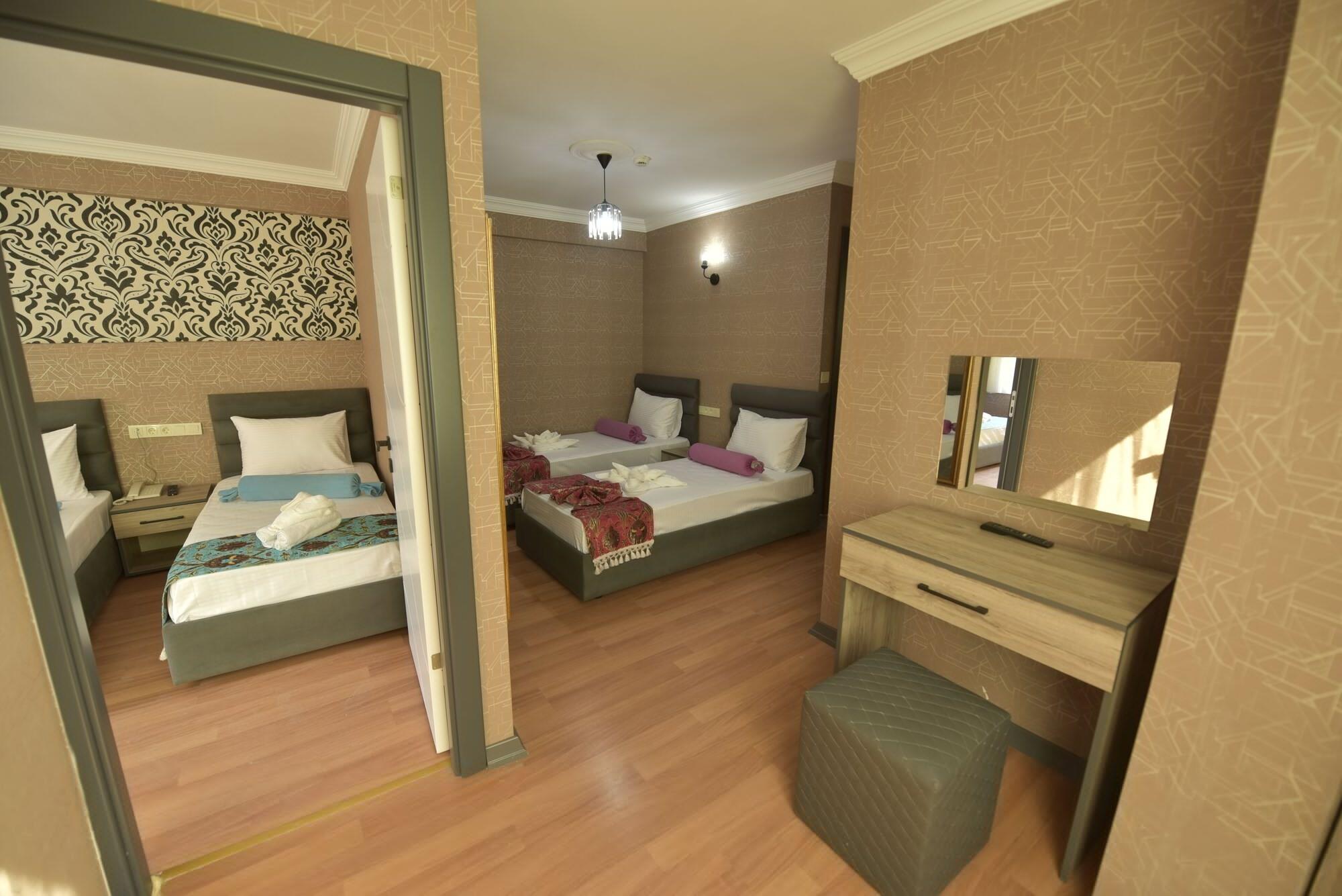The Luxx Boutique Hotel 3*