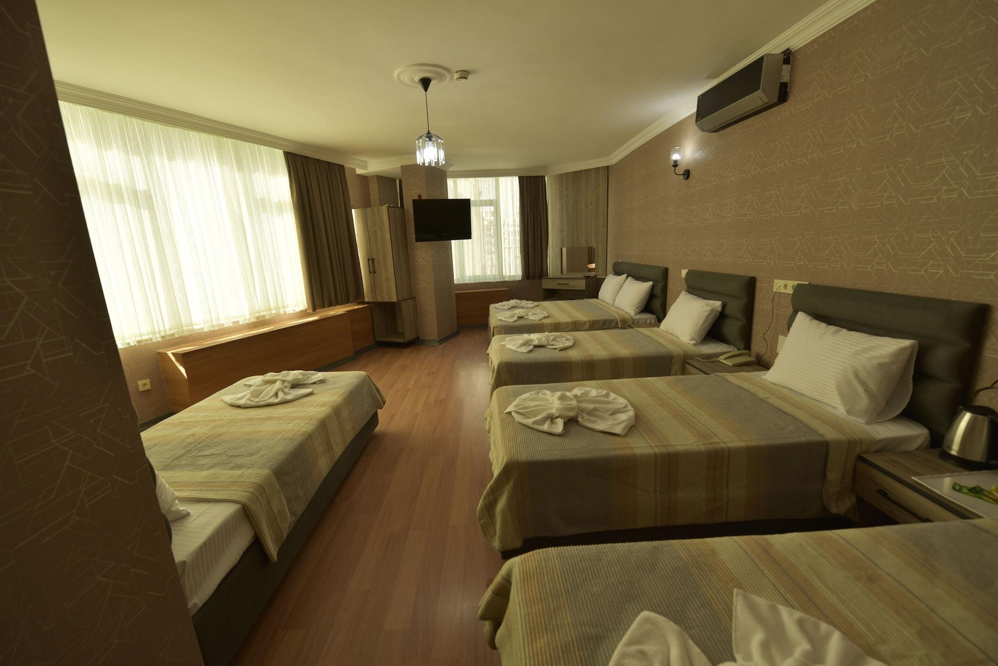 The Luxx Boutique Hotel 3*