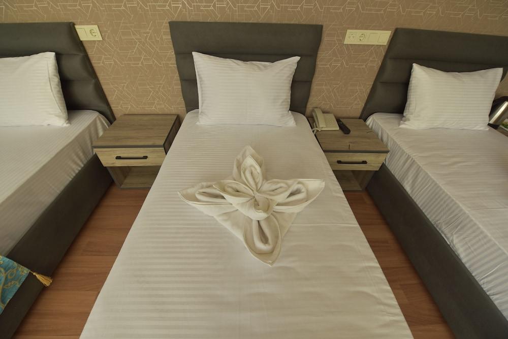 Hotel The Luxx Boutique 3*