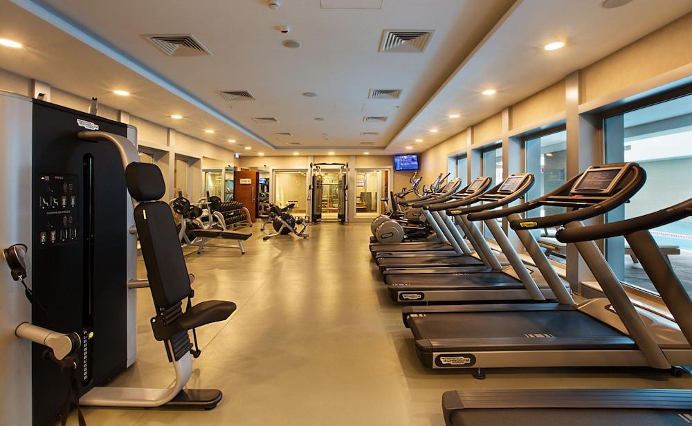 Hotel Dedeman Bostanci & Convention Center 5*