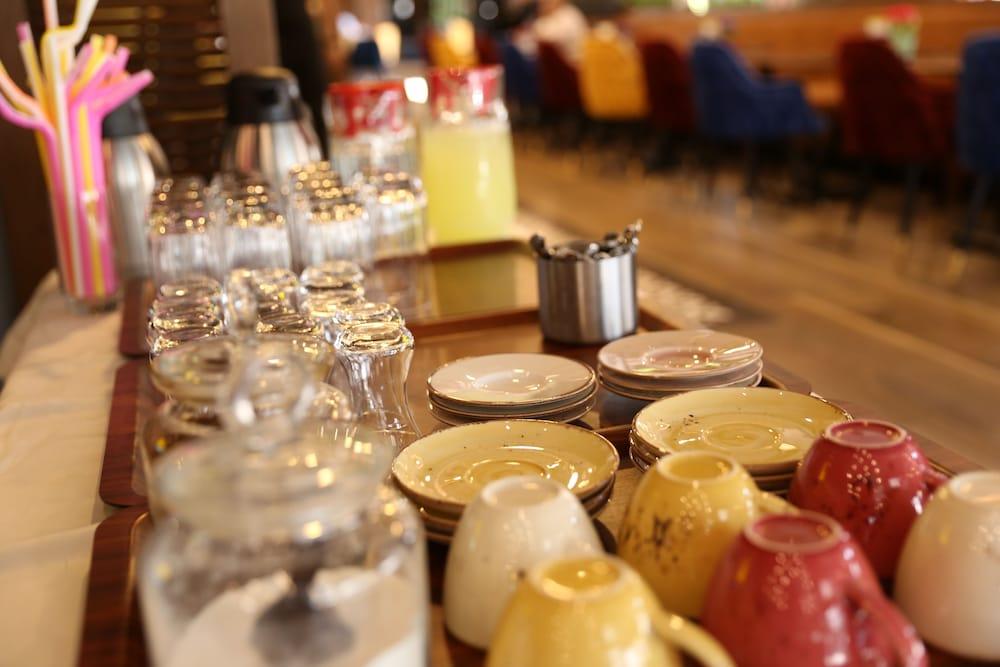 Hotel Rhiss Maltepe 4*