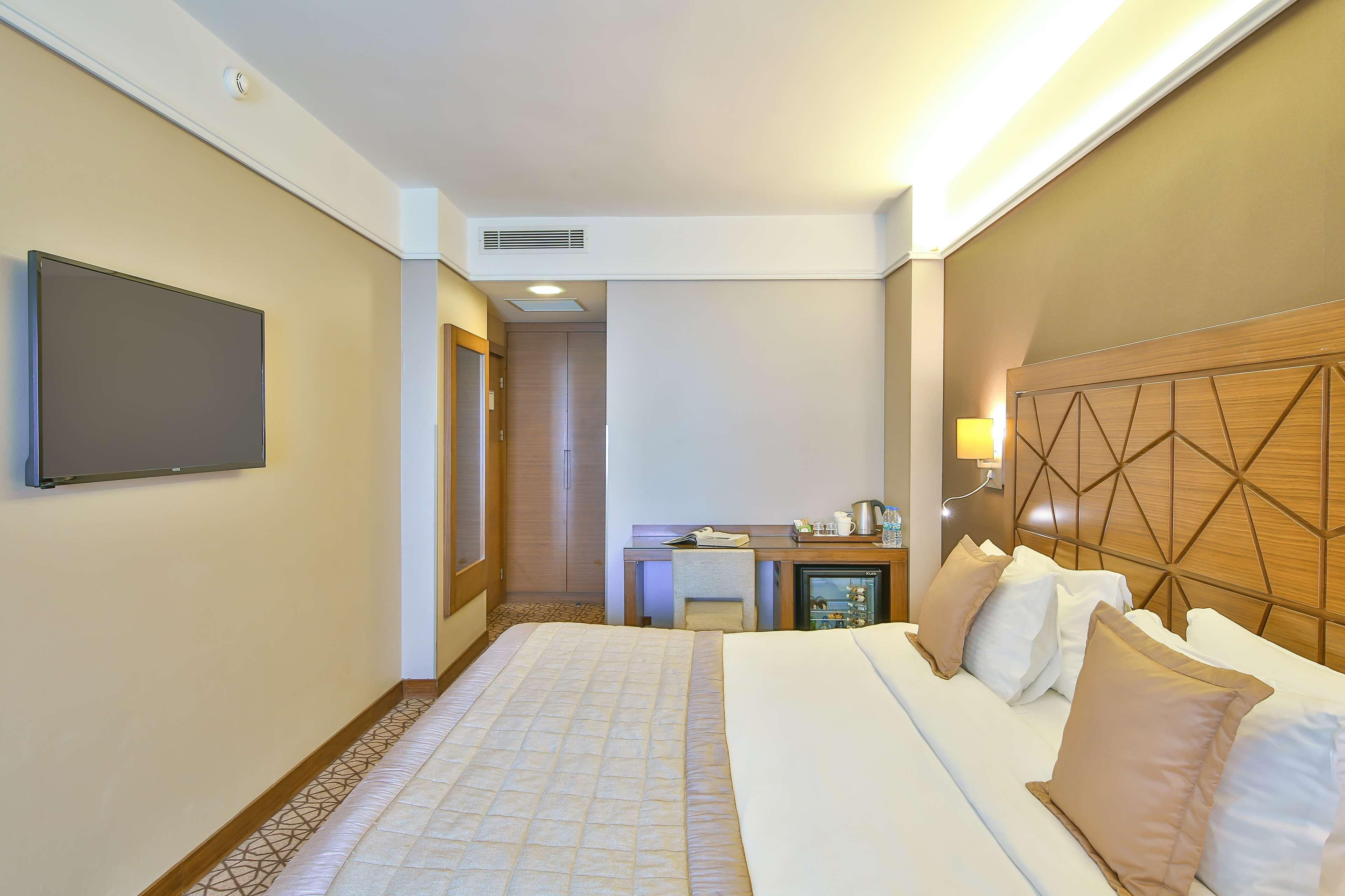 Ramada By Wyndham Taksim Hotel