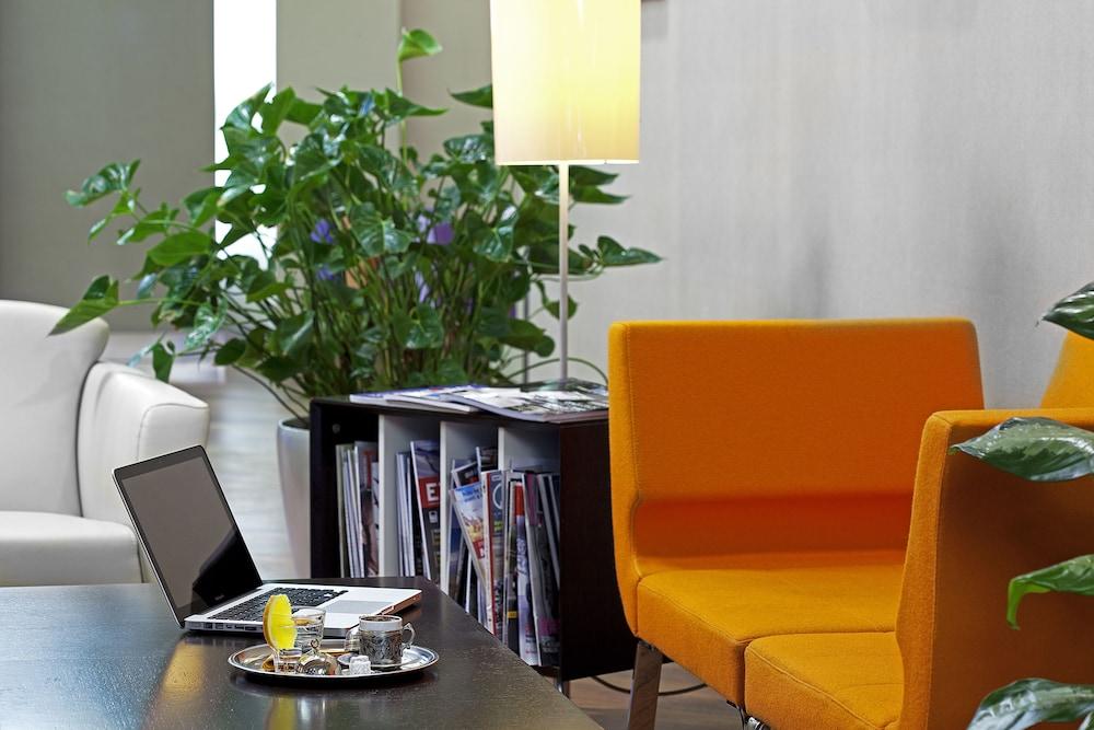 Hotel Lamartine 4*