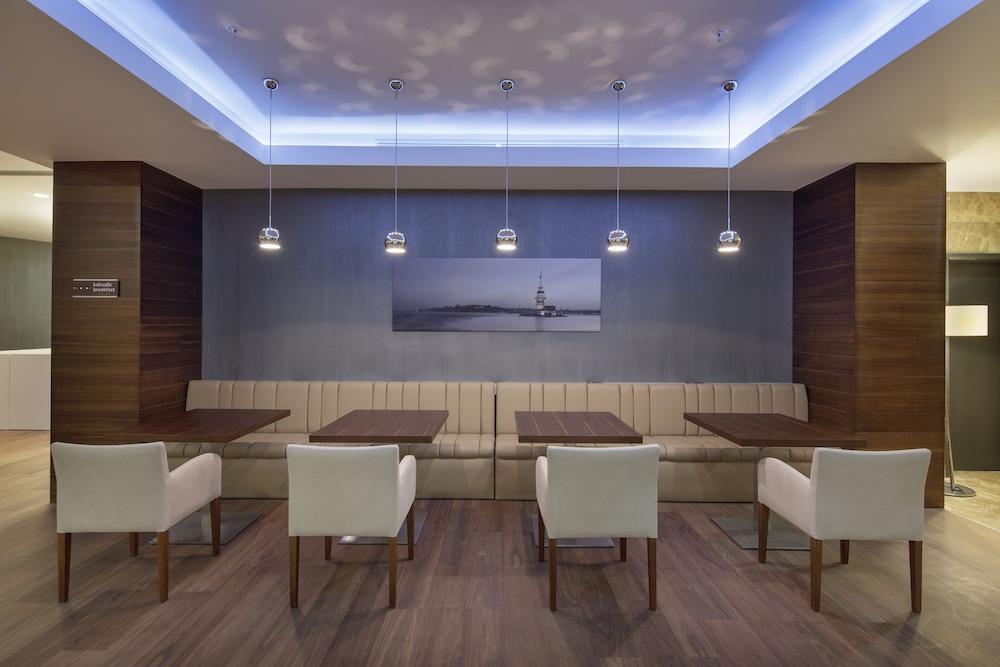 Hotel Hampton By Hilton Kayasehir Istanbul