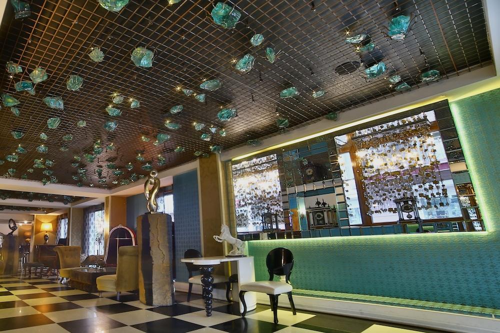 Hotel Taksim 4*