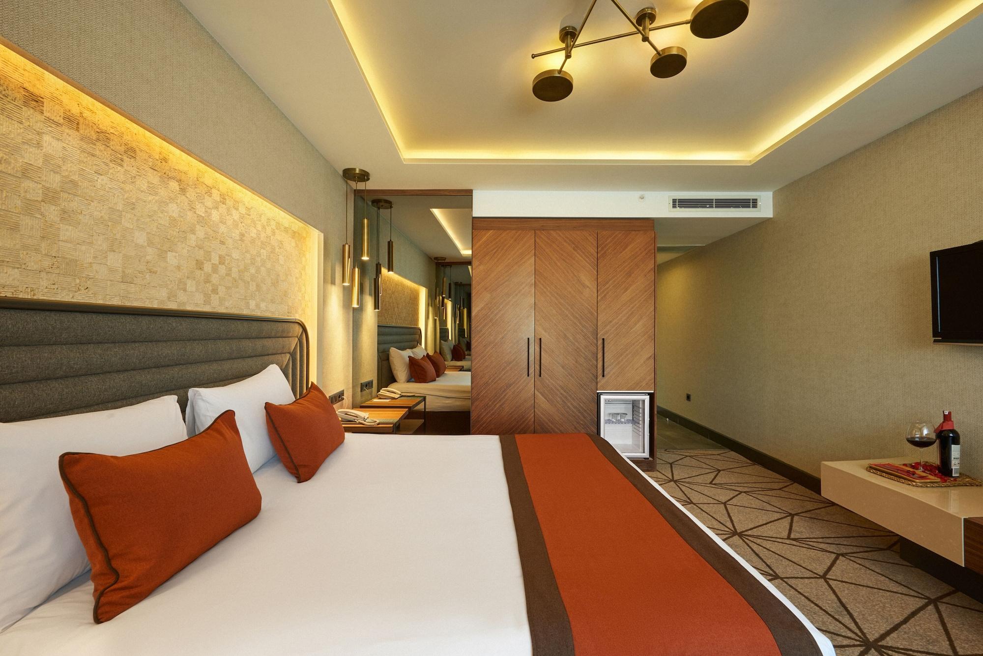 Grand Gulsoy Old Hotel 4*