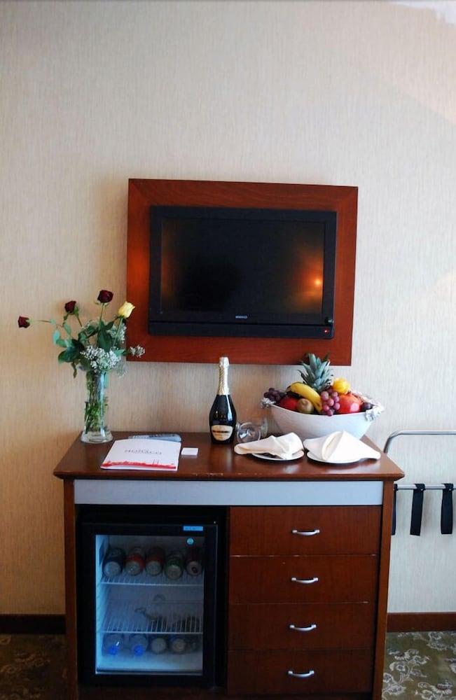 Hotel Monaco 4*
