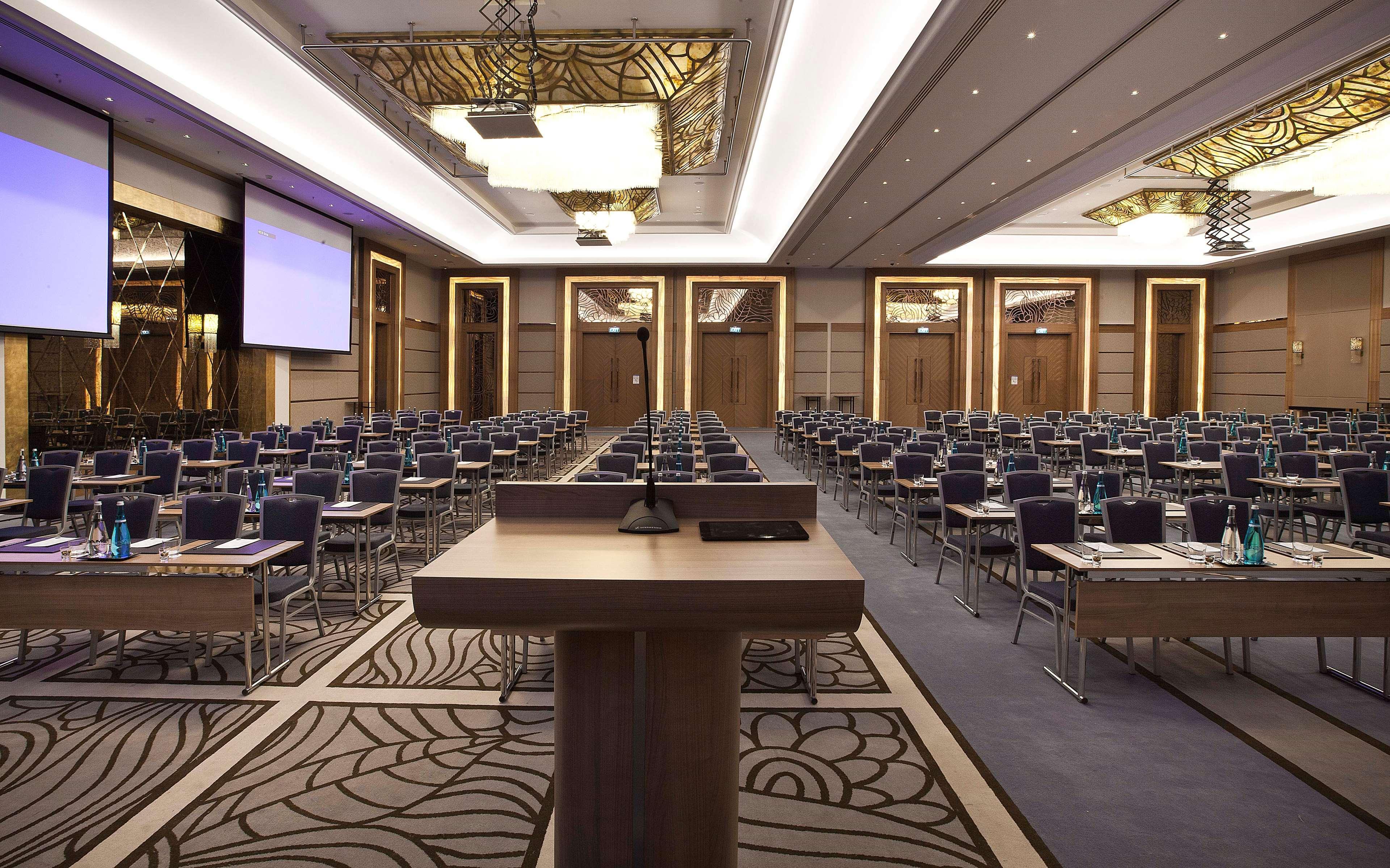 Radisson Blu Hotel, Sisli Otel 5*