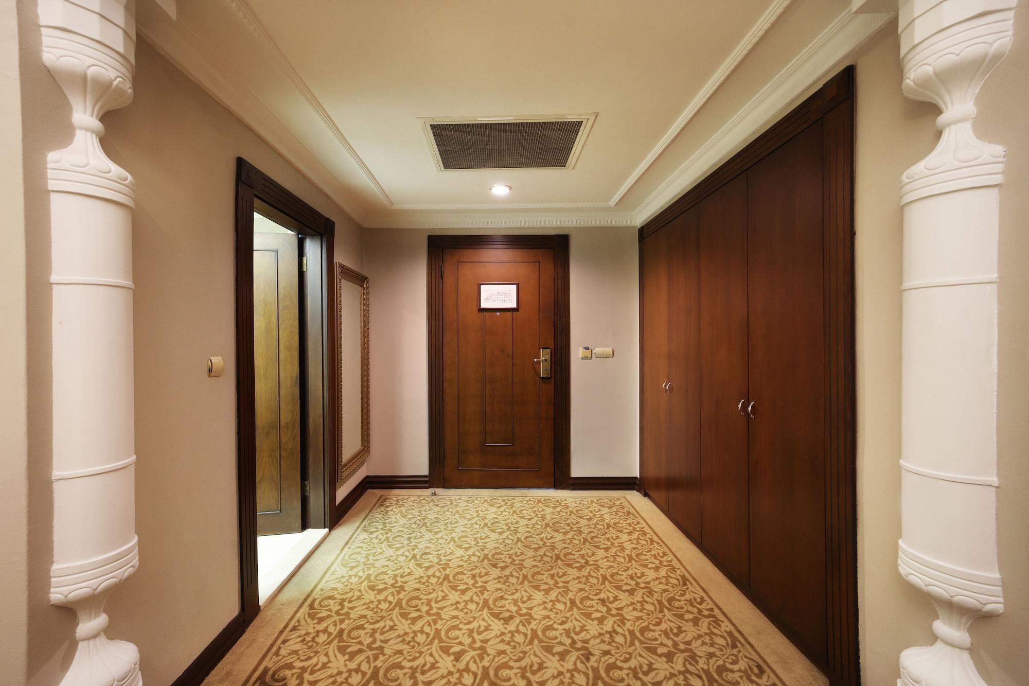 Hotel Legacy Ottoman 5*