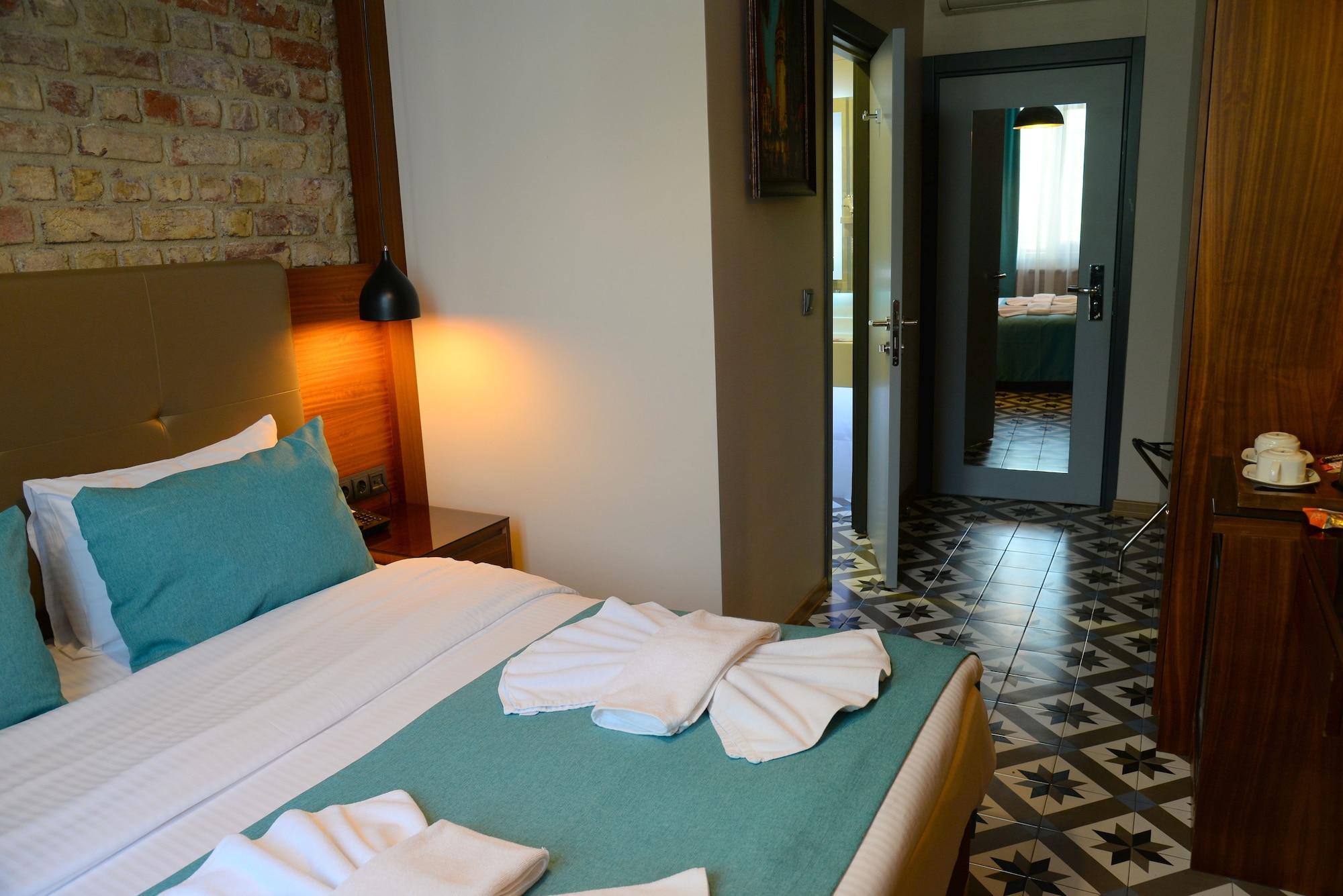 Pera Luna Hotel 3*