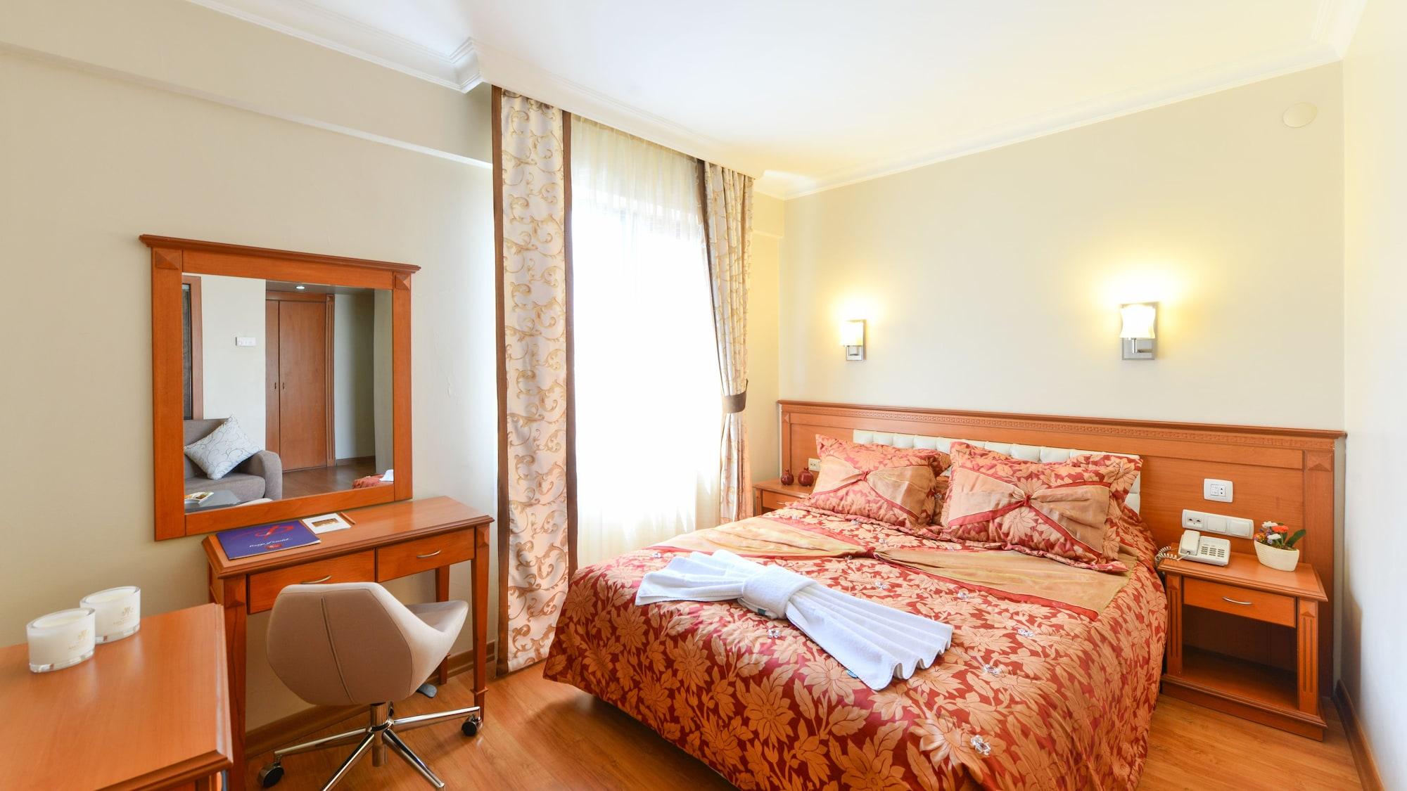 Hotel Prestige Old 3*