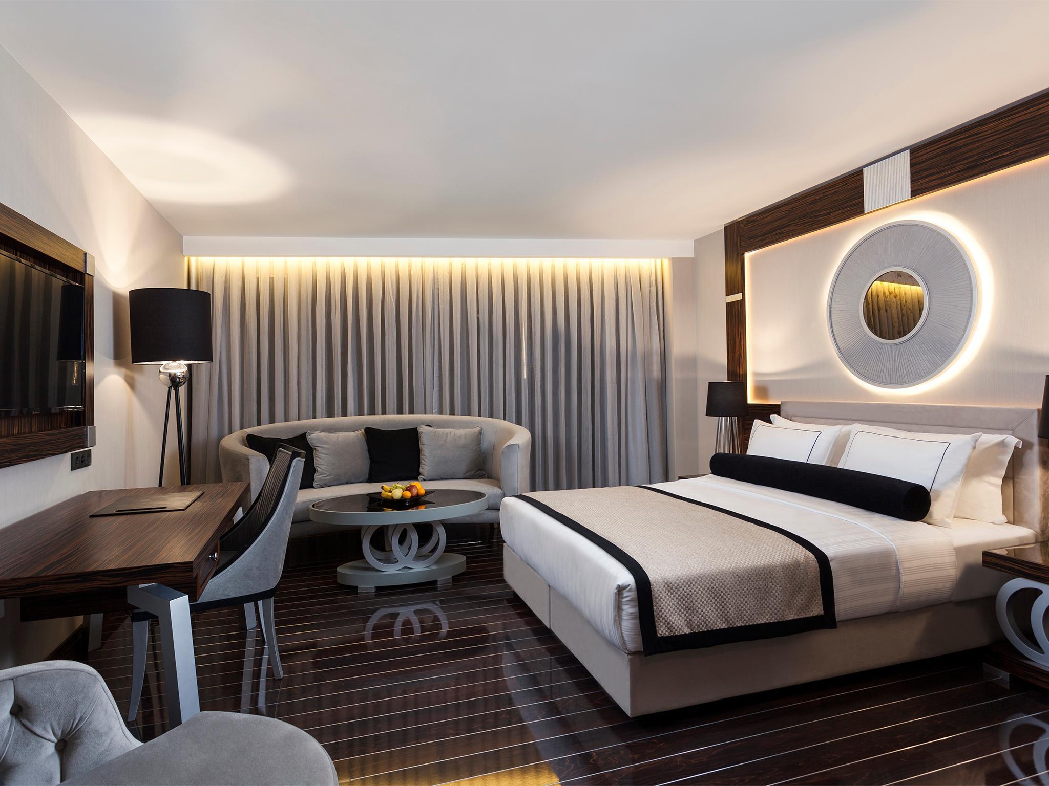 Hotel Ramada & Sisli