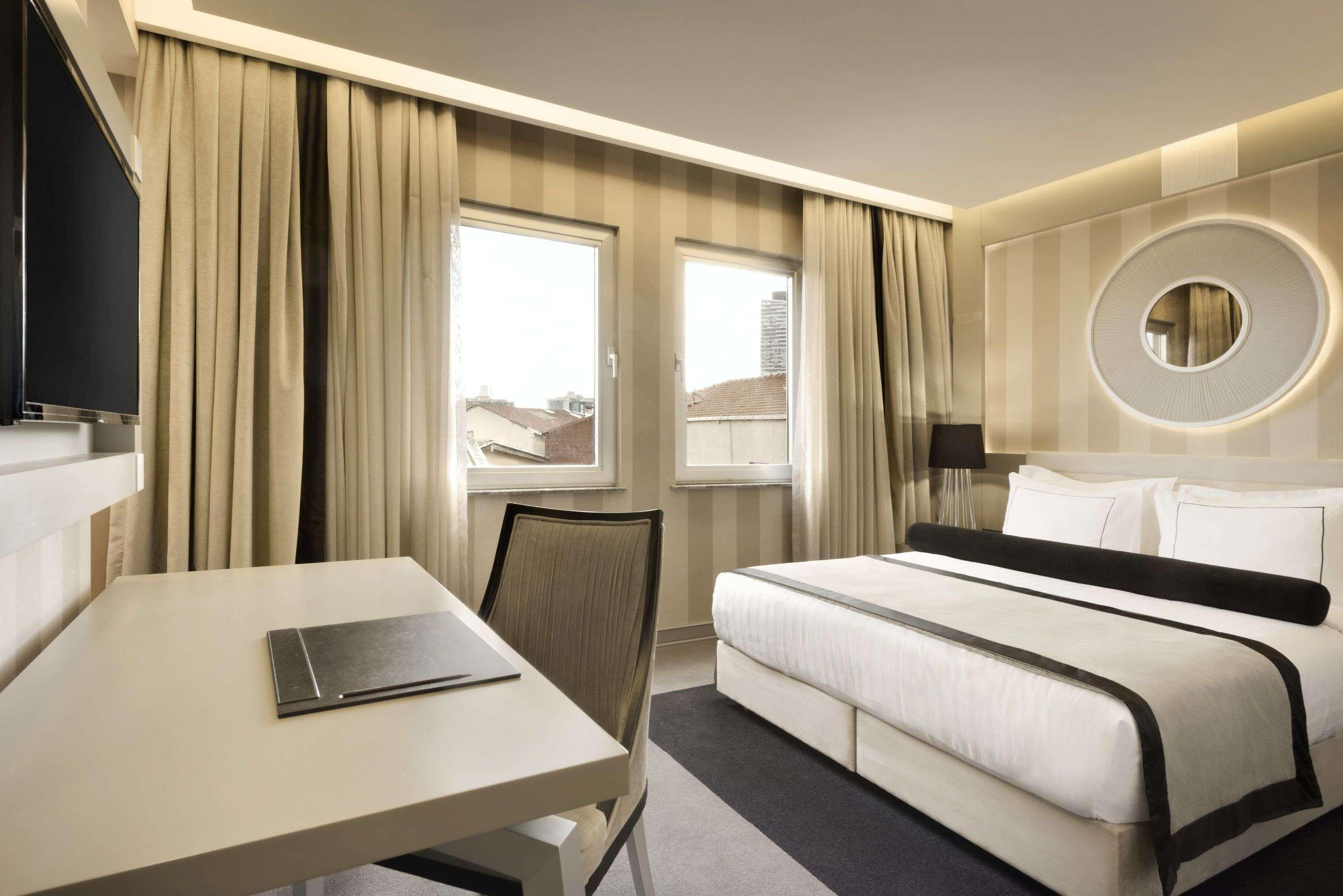 Hotel Ramada & Sisli 4*