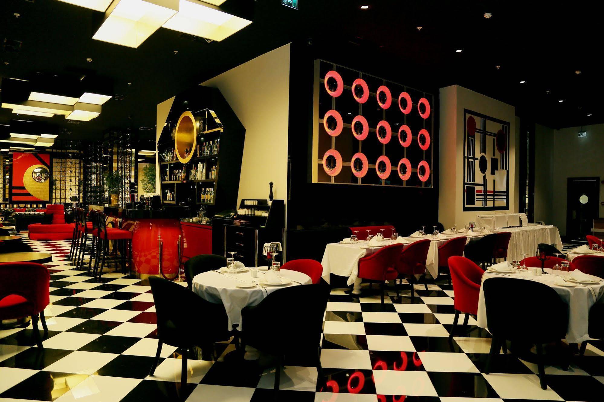 Ramada & Sisli 4*