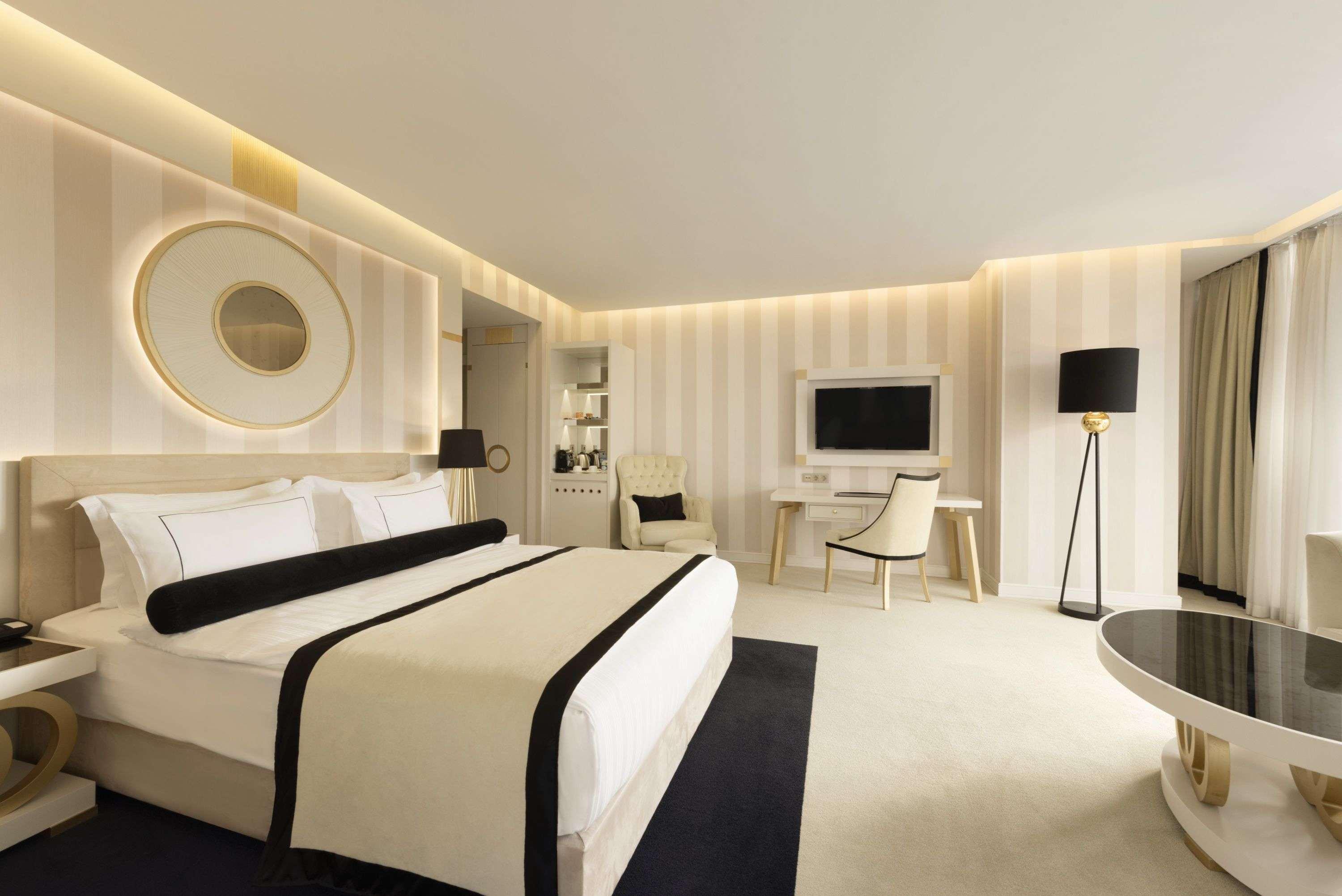 Hotel Ramada & Sisli 4*