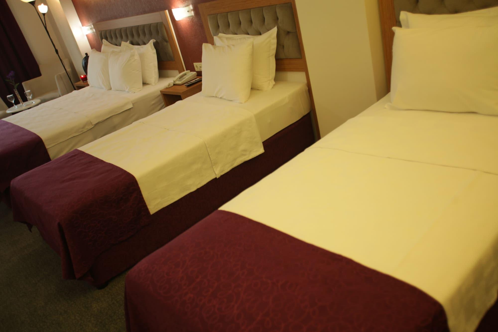 Otel Helikon Business