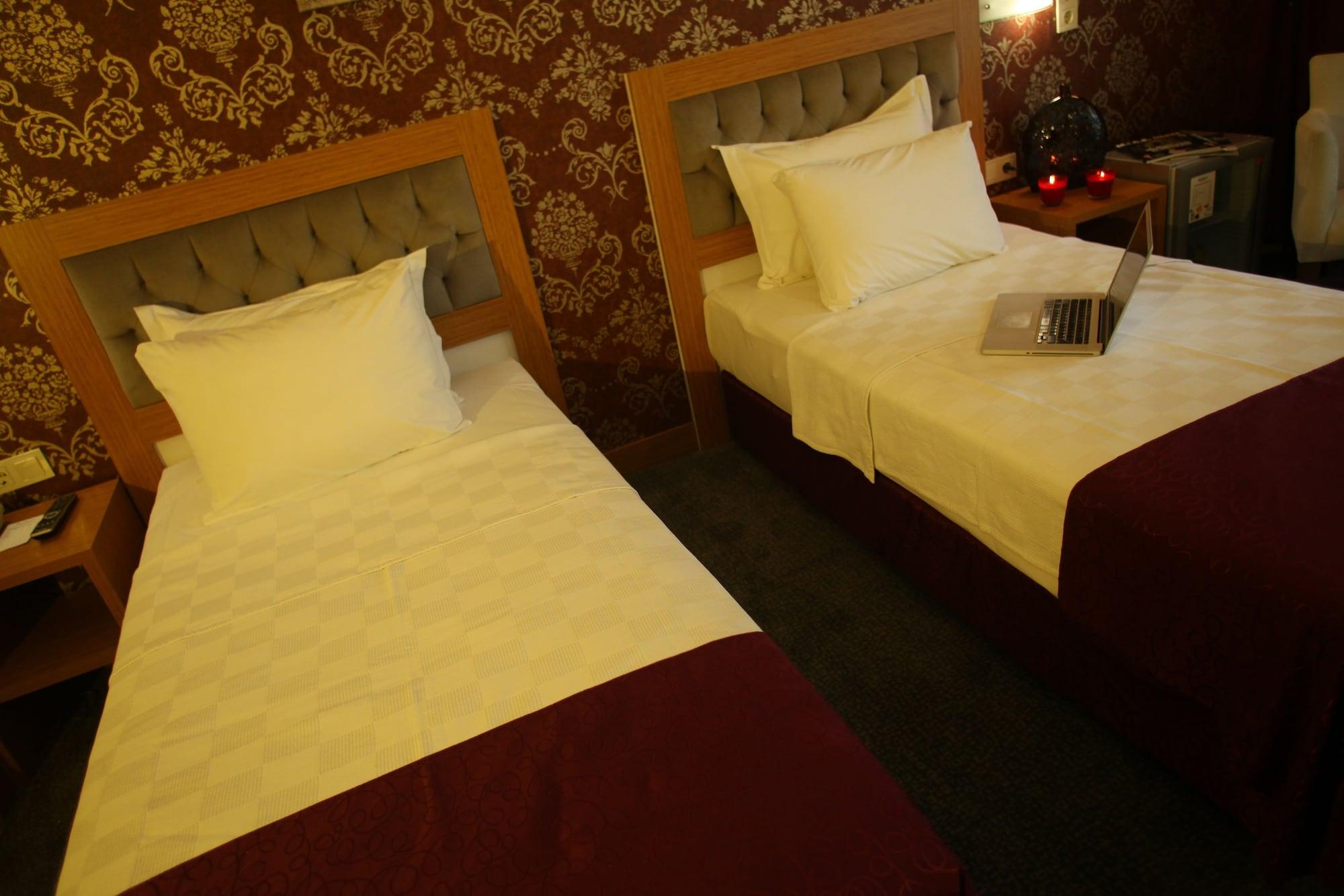 Otel Helikon Business